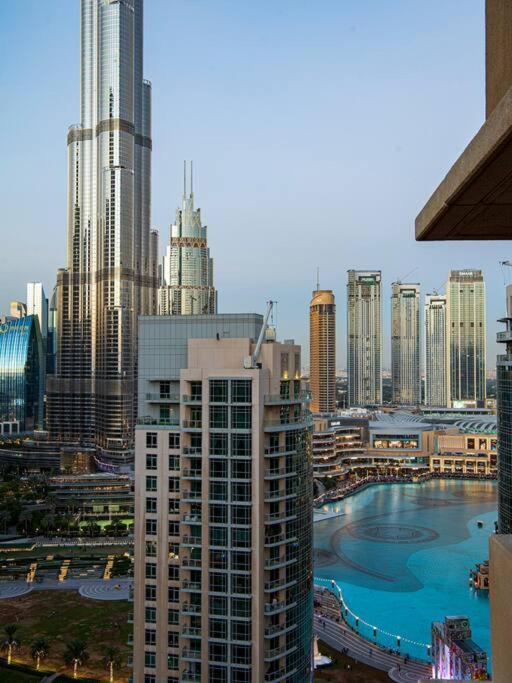 First Class 2Br With Full Burj Khalifa And Fountain View Dubái Exterior foto