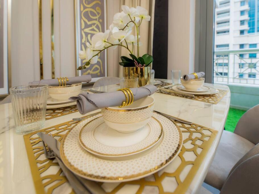 First Class 2Br With Full Burj Khalifa And Fountain View Dubái Exterior foto