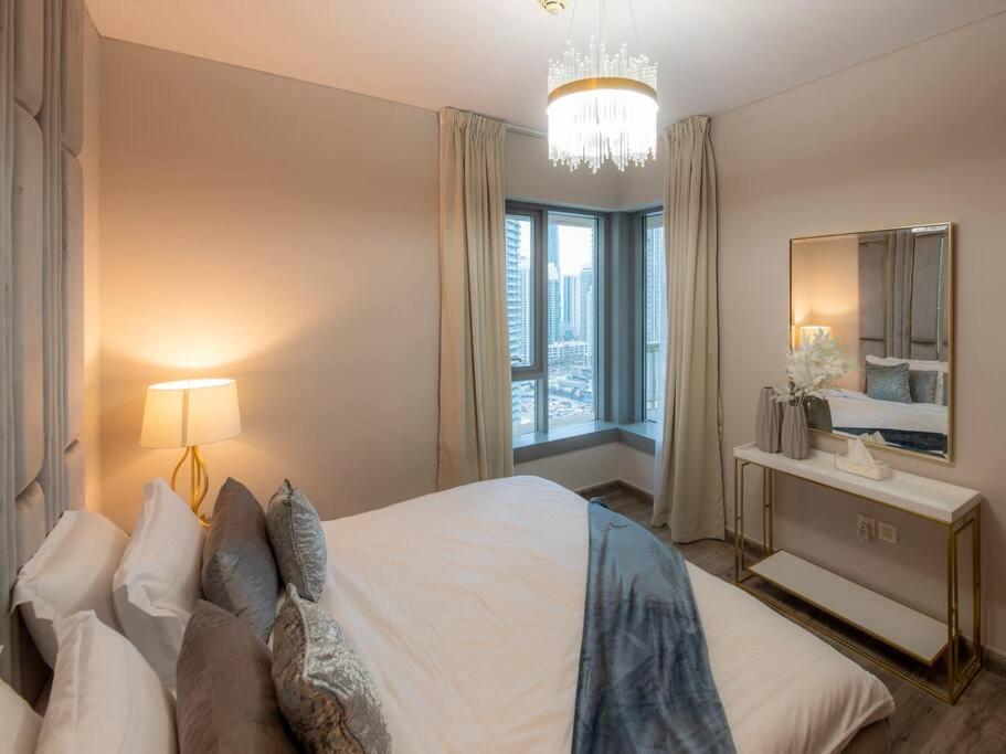 First Class 2Br With Full Burj Khalifa And Fountain View Dubái Exterior foto
